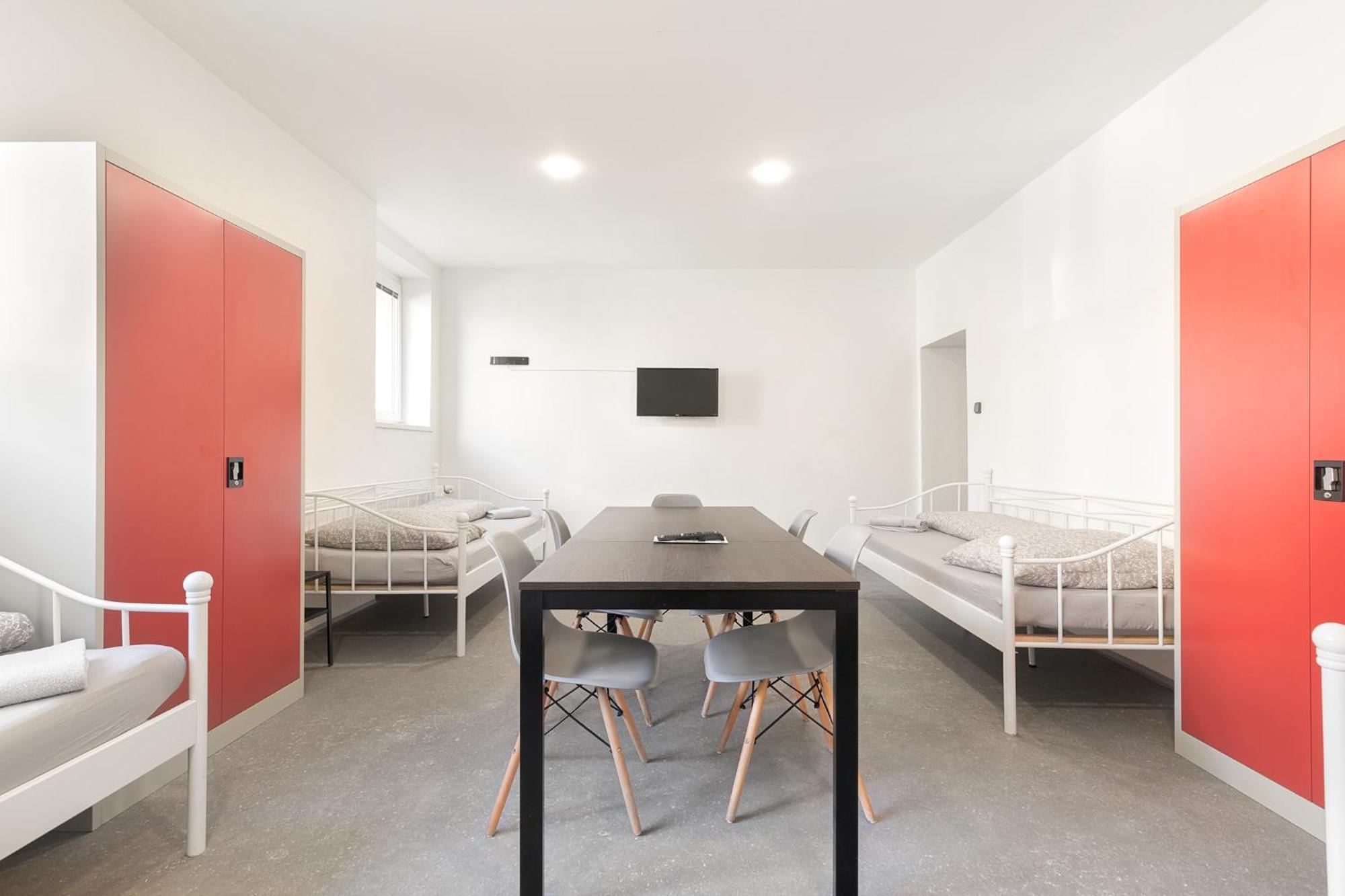 Hostel Na Salamoune Ostrava Esterno foto