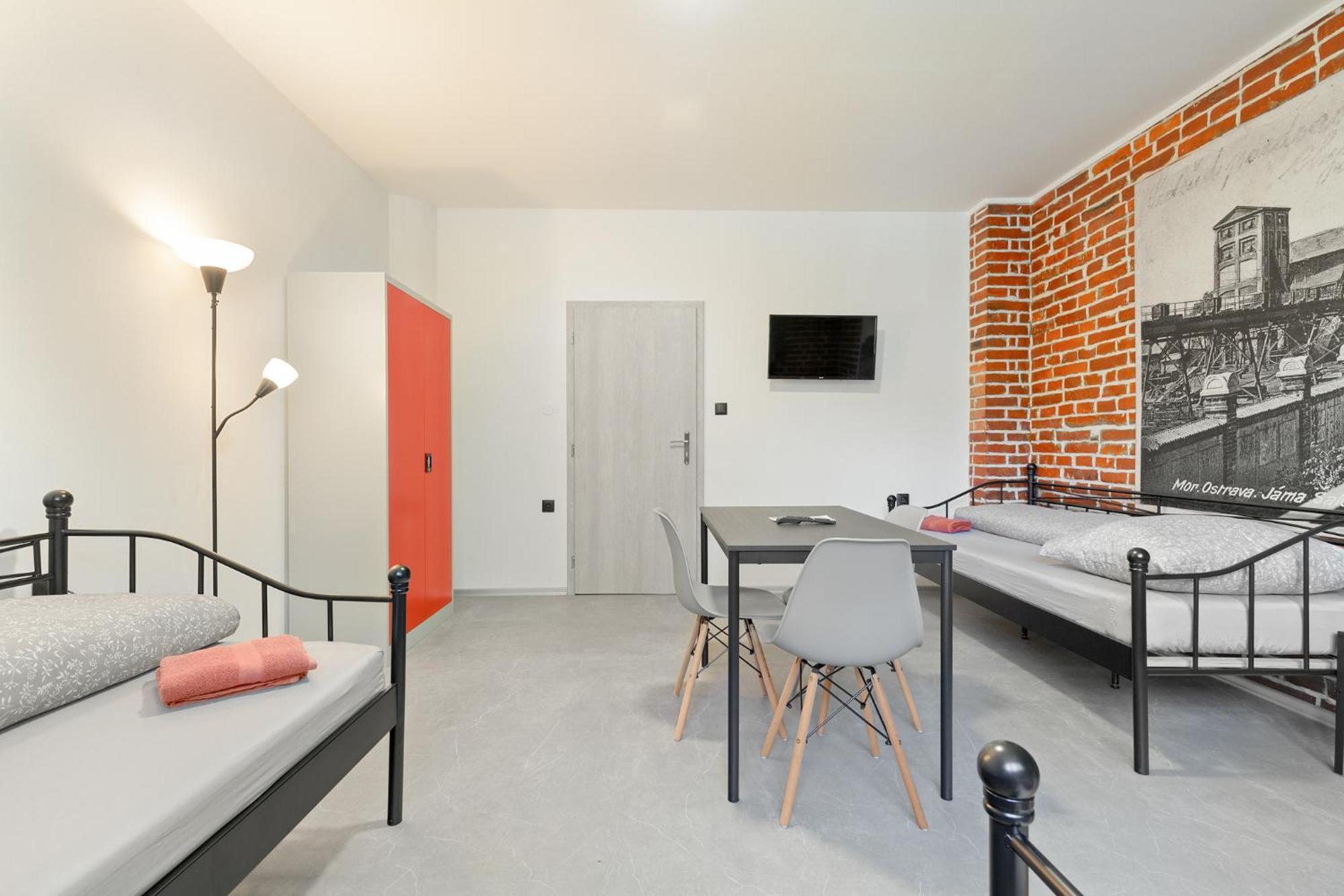 Hostel Na Salamoune Ostrava Esterno foto